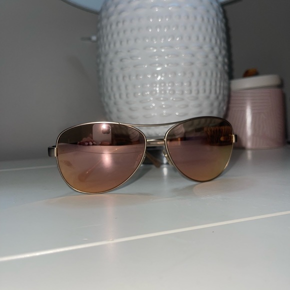 Rose gold Burberry sunglasses. - Picture 4 of 4